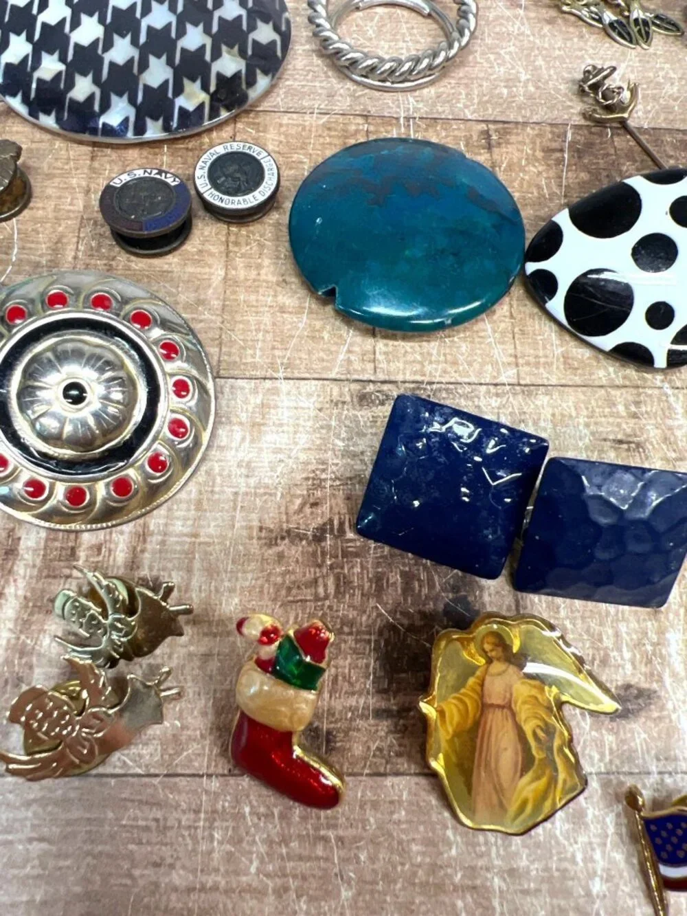 Vintage Jewelry Lot Earrings Pins Brooches Bracelets & Rings - Mixed Assorted St
